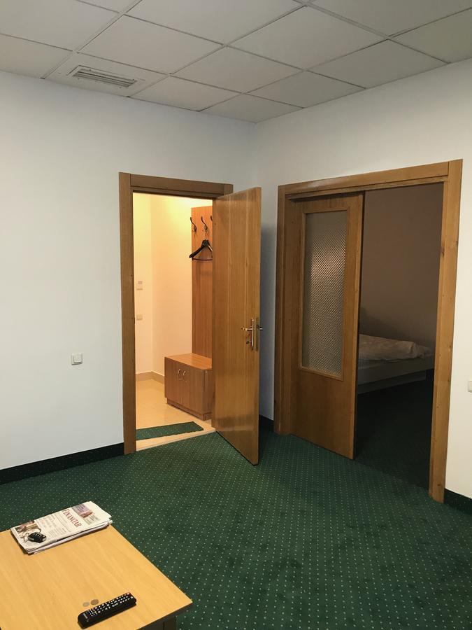 Apartament In Regim Hotelier Bacău Zewnętrze zdjęcie