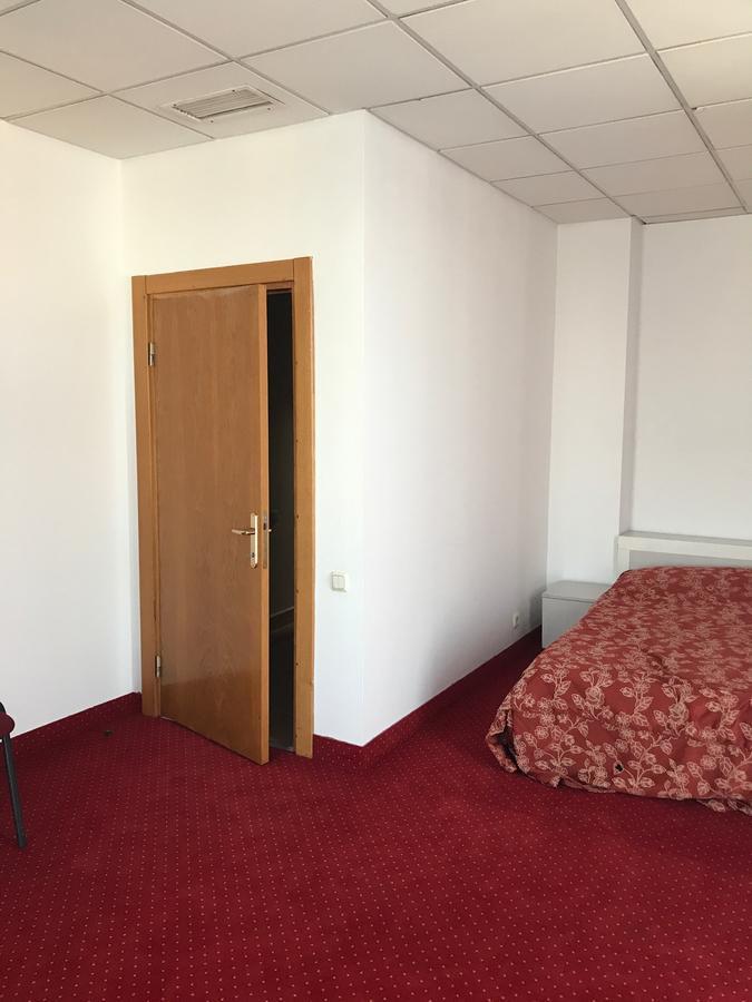 Apartament In Regim Hotelier Bacău Zewnętrze zdjęcie